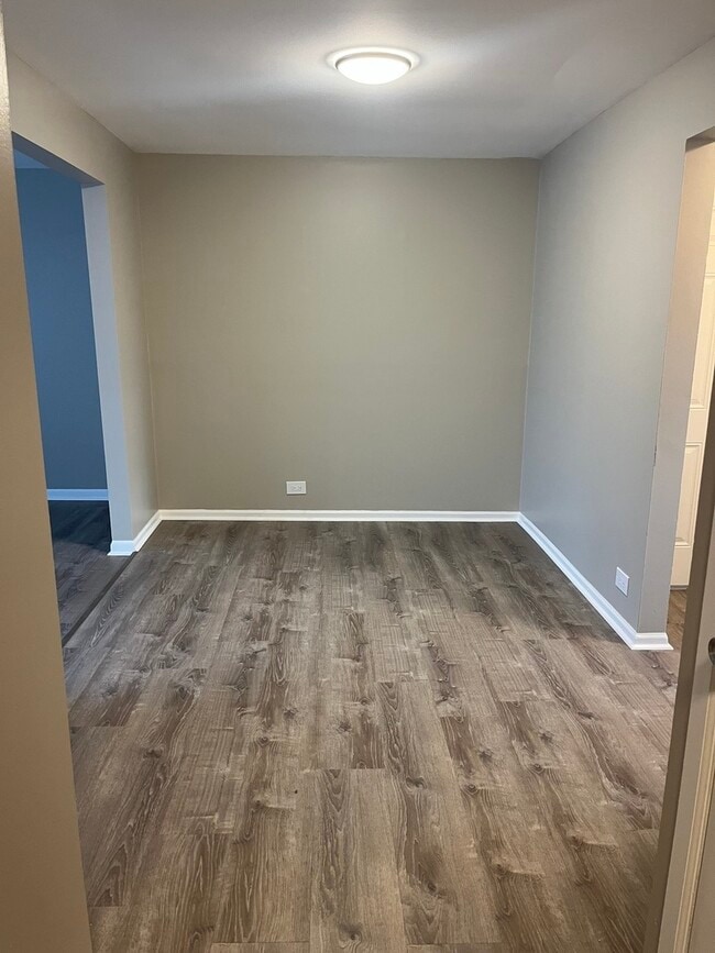 Photo - 7652 S Harlem Ave Unit 3C