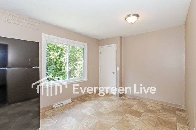 Photo - 5987 Sunridge Dr