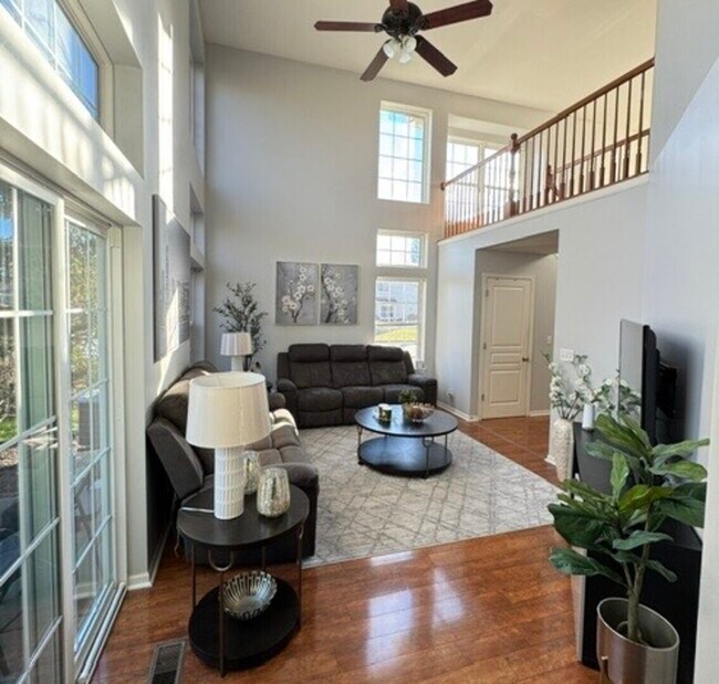 Photo - 9363 Rainsford Dr