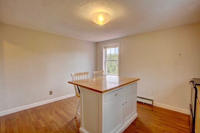 Photo - 9 Cornell St Unidad 9B Cornell st