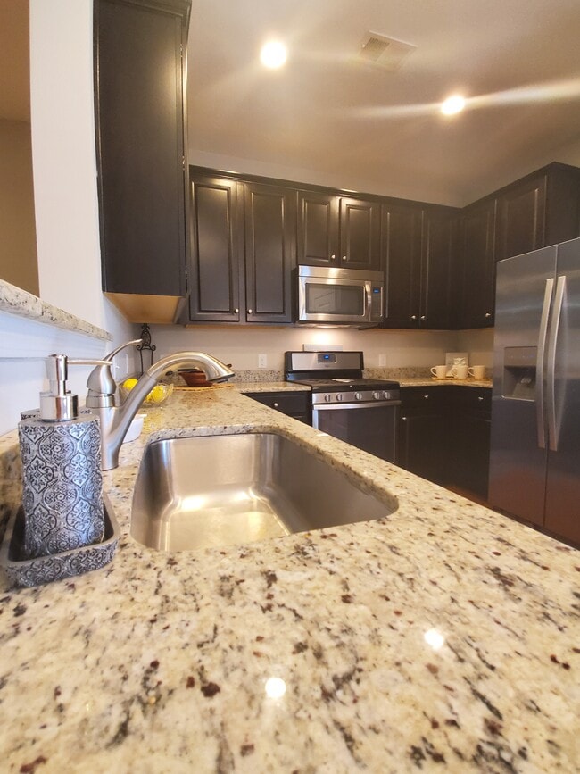 Photo - 1107 Bennington Dr