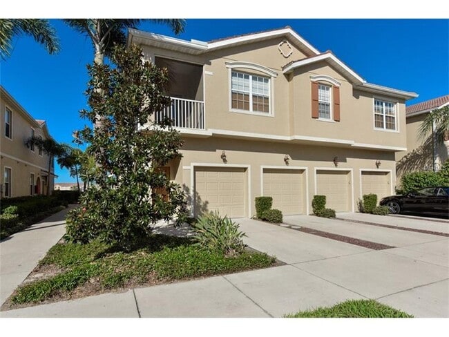 Front of Building - 3576 Parkridge Cir Unit 3576