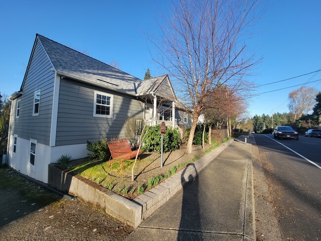 Photo - 8385 SW Avery St Unit 101