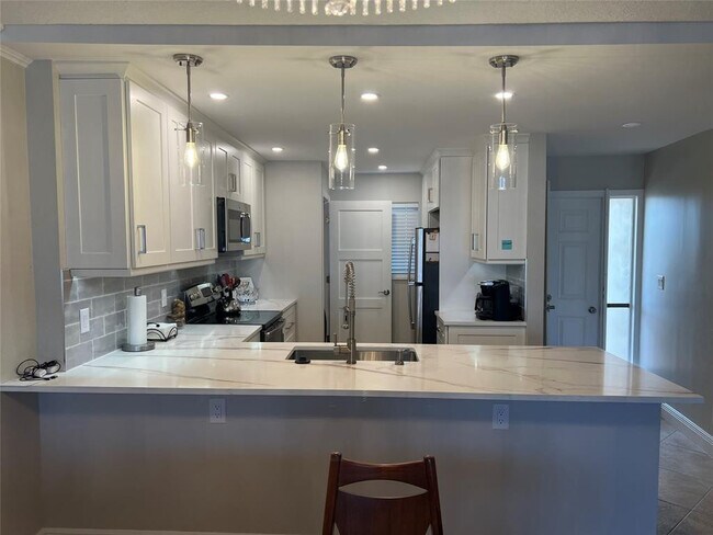 Photo - 1523 E Hillsboro Blvd Unit 334