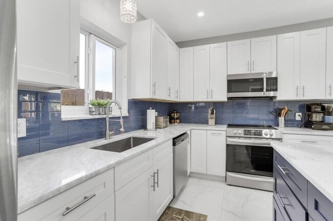 Photo - 2019 NE 14th Ct