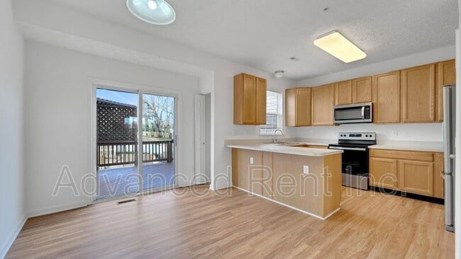 Photo - 1404 Roman Ridge Way