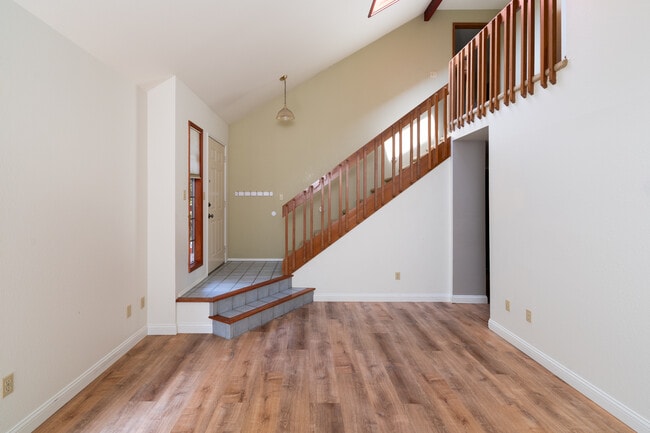 Photo - 124 N 39th Pl