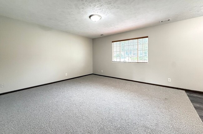 Photo - Updated 2 Bedroom Townhome Available Now!