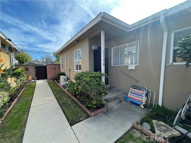 Building Photo - 3530 Orange Dr