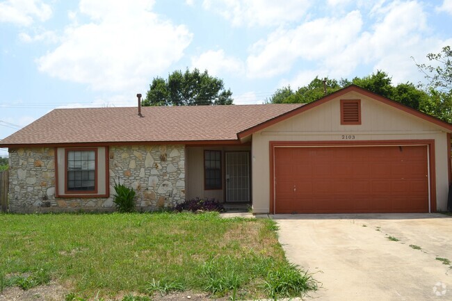 Building Photo - Charming 3 bed 2 bath home available soon!!