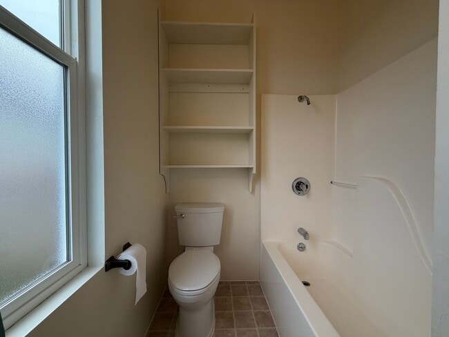 Photo - 1814 A St Unit 1814 A ST  B