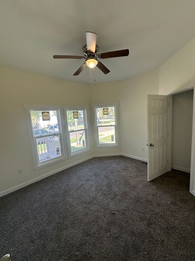 Photo - 150 N Eleventh St