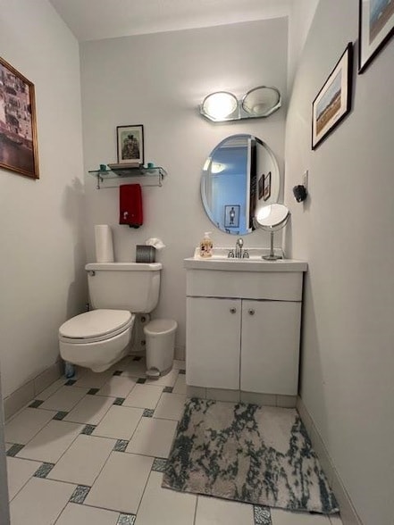 Photo - 7002 JFK Blvd E