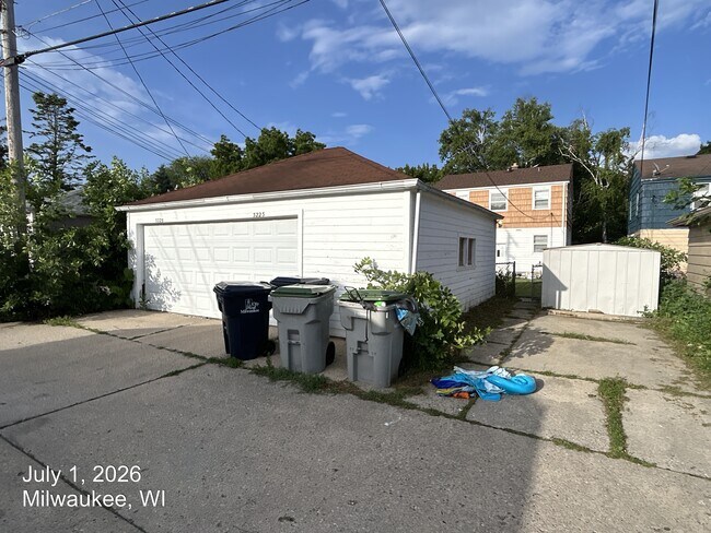 Photo - 3223 N 84th St