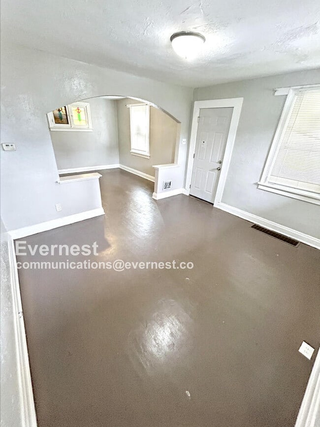 Photo - 8315 Octavia Ave