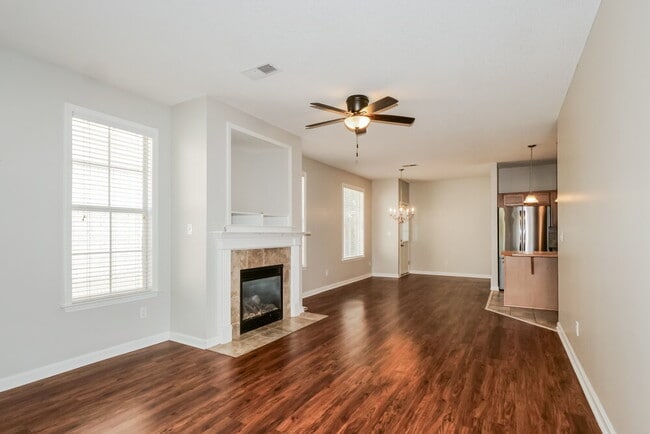 Photo - 4898 Indian Walk Ln