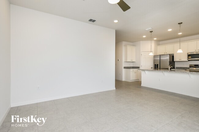Photo - 1585 Isleta Lp