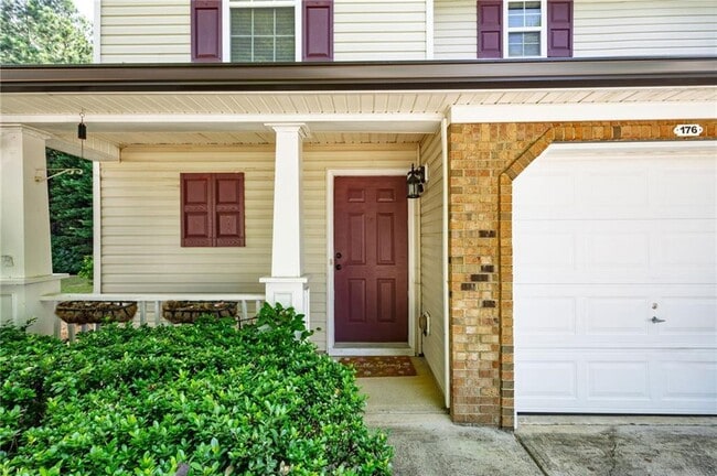 Photo - 176 Darby's Crossing Ct