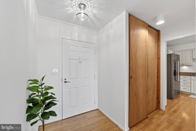 Photo - 5901 Mt Eagle Dr Unit 1116