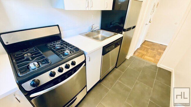 Photo - EAST 35 STREET Unit 3B