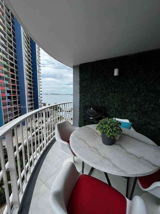 Photo - 1627 Brickell Ave Unit 1204