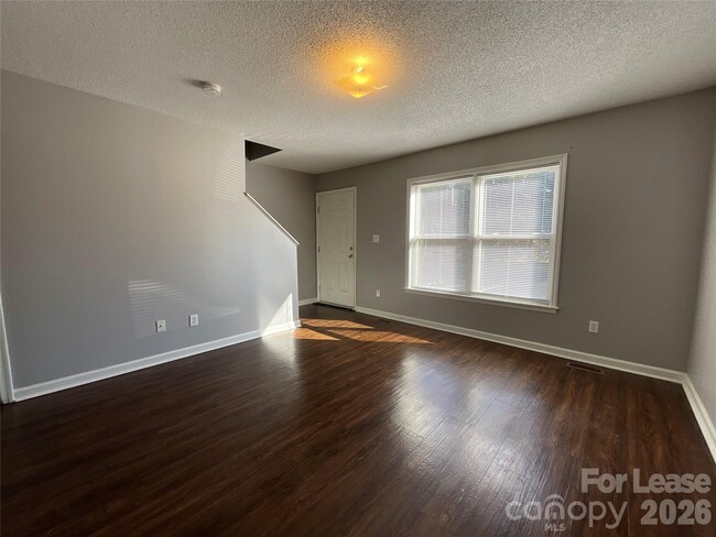 Photo - 206 W 15th St