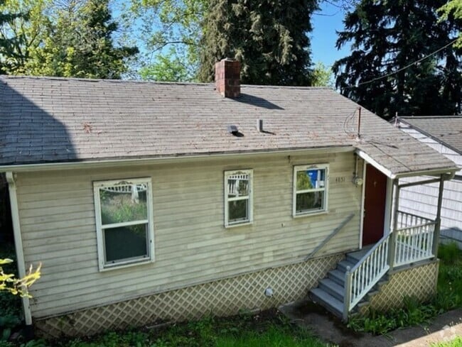Building Photo - Great 2BR 1BA South Seattle Home