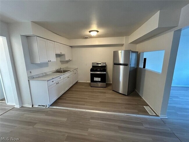 Photo - 2232 W 103rd St Unit 6