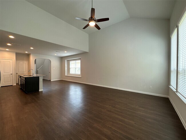 Photo - 2611 Hoffman Ln