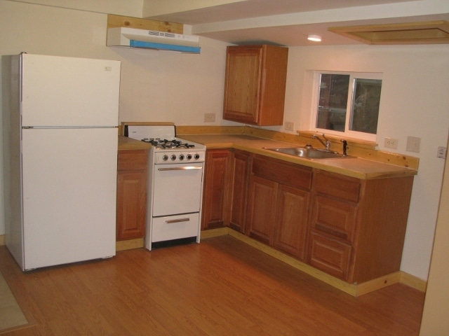 Photo - 4105 W 75th Ave Unidad Studio