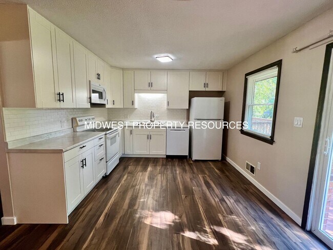 Photo - Freshly Updated 3 Bedroom Duplex