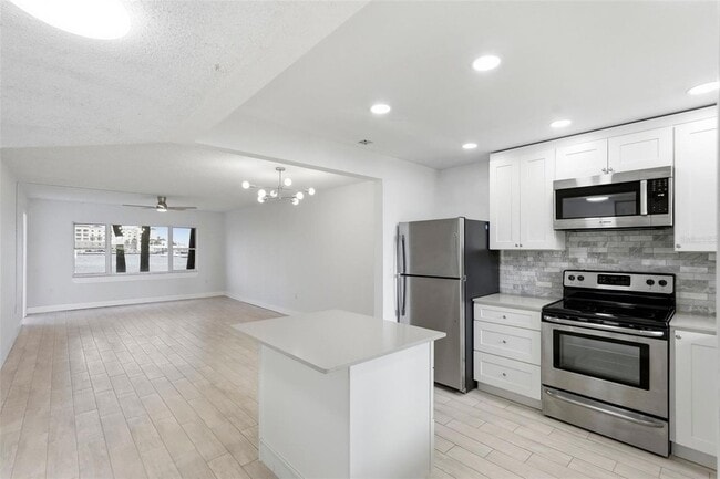 Photo - 4775 Cove Cir Unidad 106
