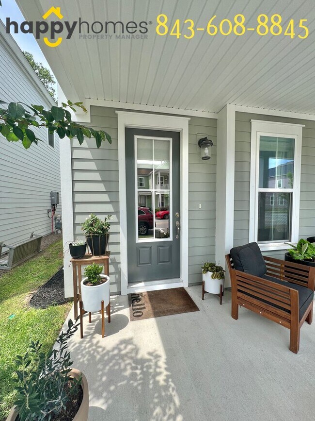 Photo - 3/2.5 home in the desirable Mixson Community in North Charleston!