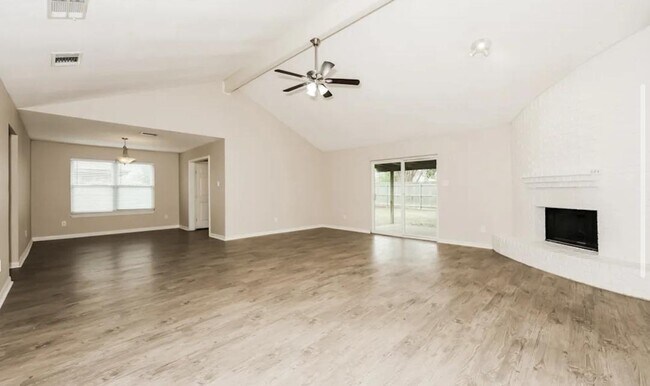 Photo - 224 E Valley View Dr