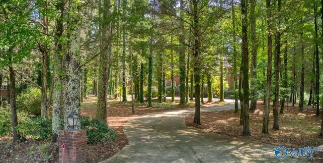 935 Jeff Rd NW
