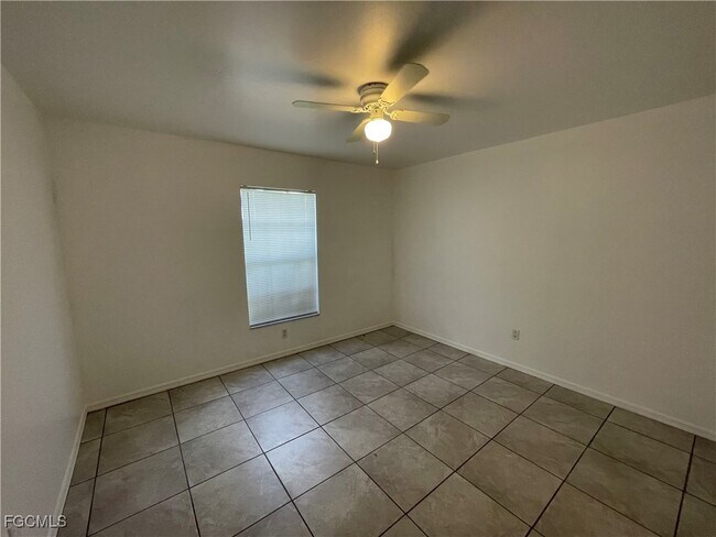 Photo - 1908 NE 7th Ave