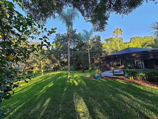 Photo - Spacious 4 Bedroom 3 Bath in Southoak