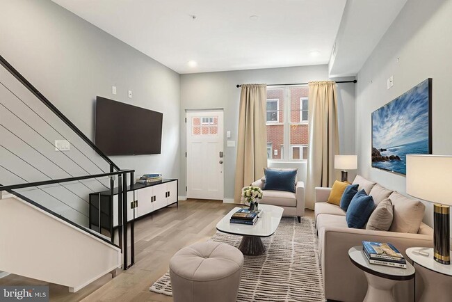 Photo - 2342 Wilder St Townhome