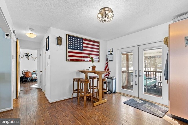 Photo - 9 Lakeview Terrace