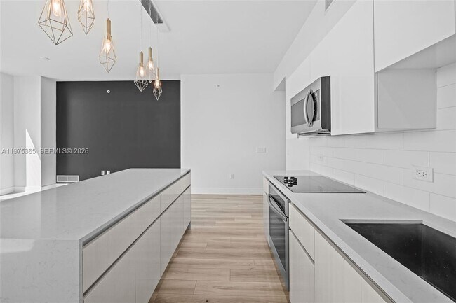 Photo - 101 Diplomat Pkwy Unit 2310