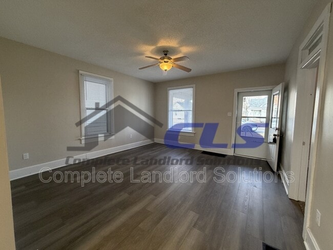 Photo - 1106 S 11th 1/2 St
