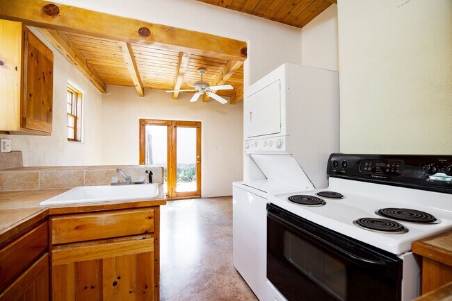 Photo - Casados St. - 247 Unit C