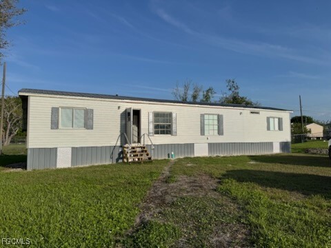Building Photo - 305 Oakmont Ave Rental