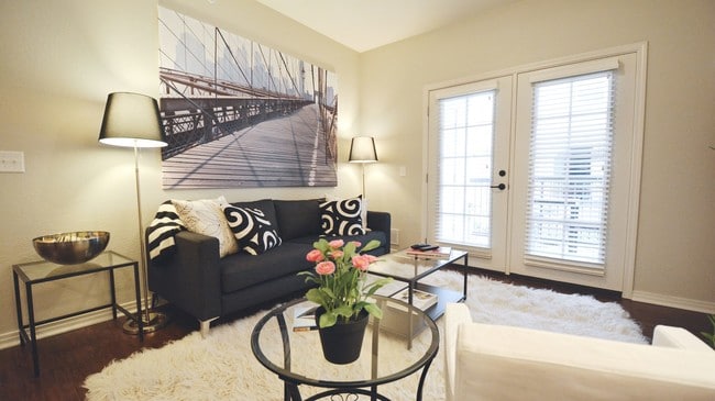 Photo - The Villa at River Pointe Apartments