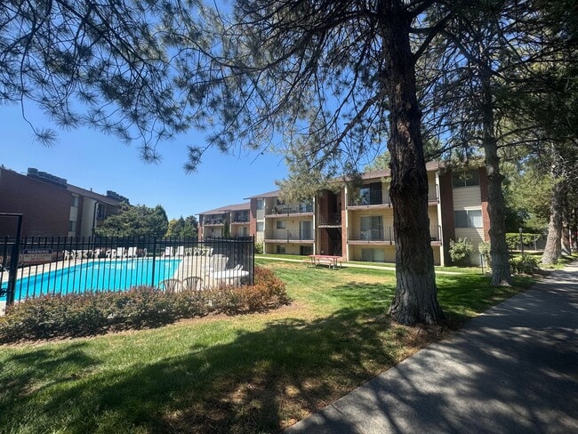 Photo - Spacious 2 bed/2 bath in Millcreek-**Move in Special-1/2 off first month** Unit 4693B