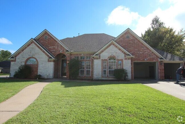 Building Photo - Stunning 3 Bedroom Rental in South Tyler!