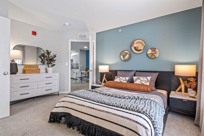 Hunters Ridge Apartments & Townhomes