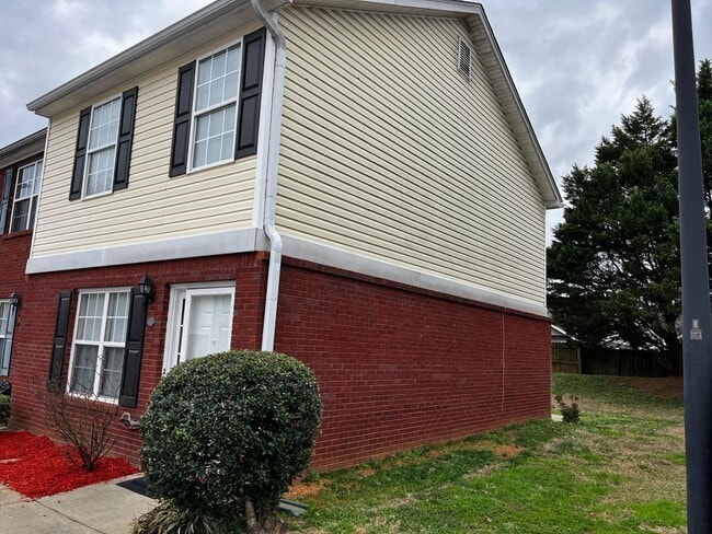 Photo - 6 Princeton Pl Dr