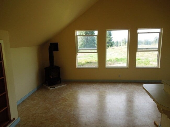 Photo - 1 Bedroom Apartment in the Country