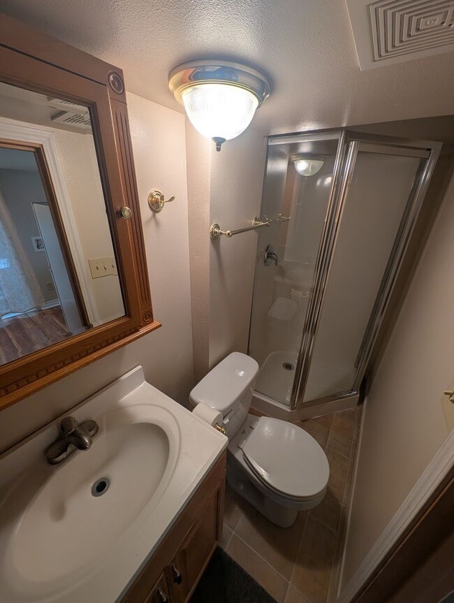 Photo - Adorable ADU w/ Fenced Yard in the Heart of Port Orchard - Available NOW!